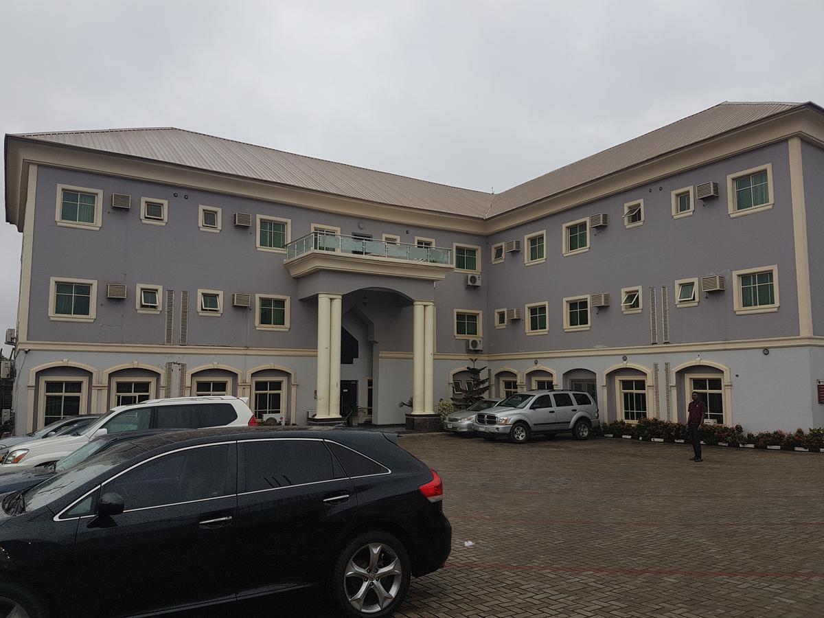 Royal Terrace Hotel & Towers Lagos Exterior photo