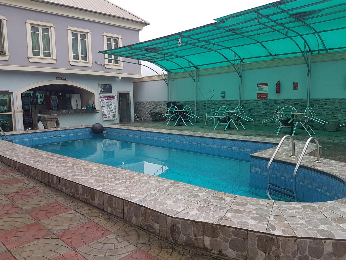Royal Terrace Hotel & Towers Lagos Exterior photo